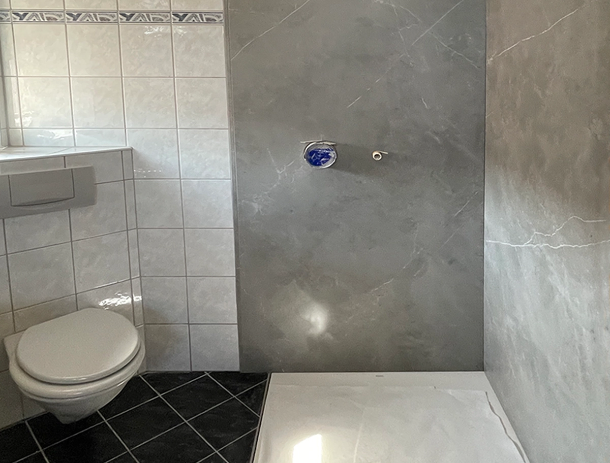 Dusche mit Großfliesen Dusche mit Großfliesen